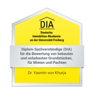 Dr--Yasmin-von-Khurj-149c